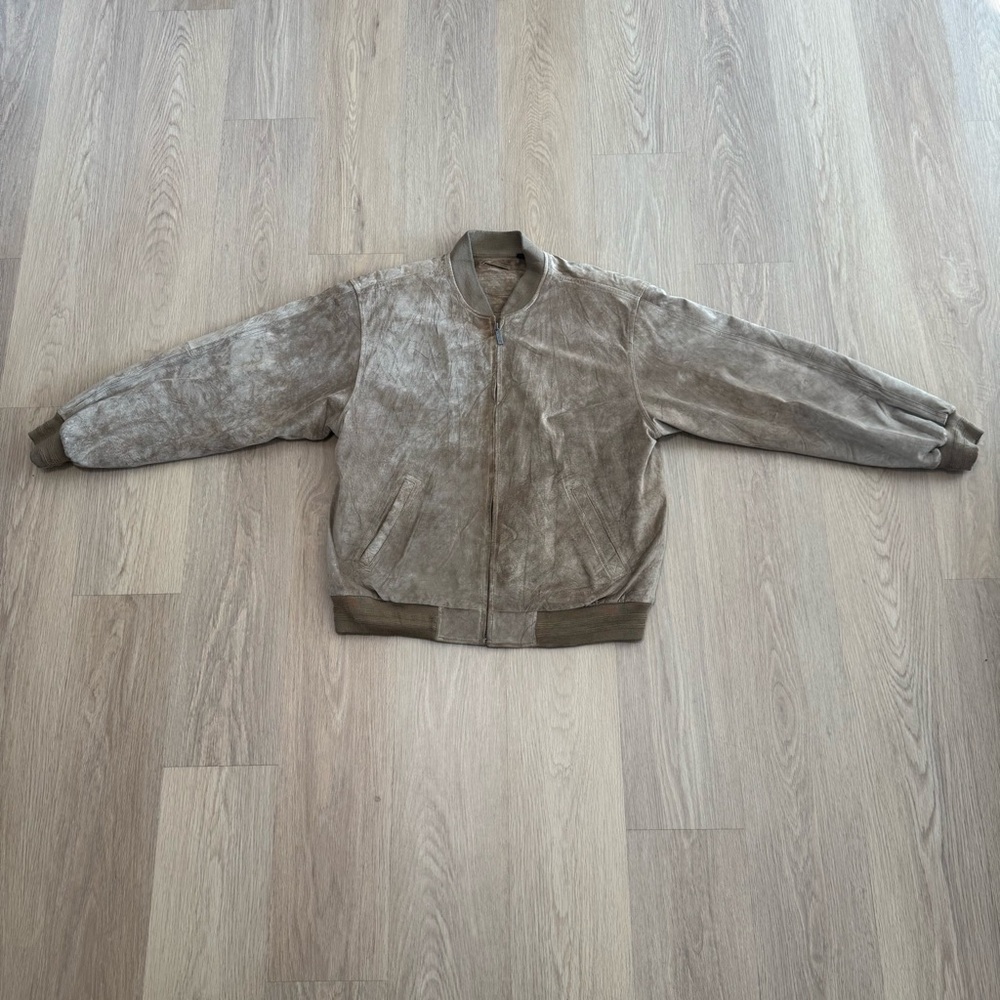 Round tree and yorke Men's Tan Suede Bomber Jacket